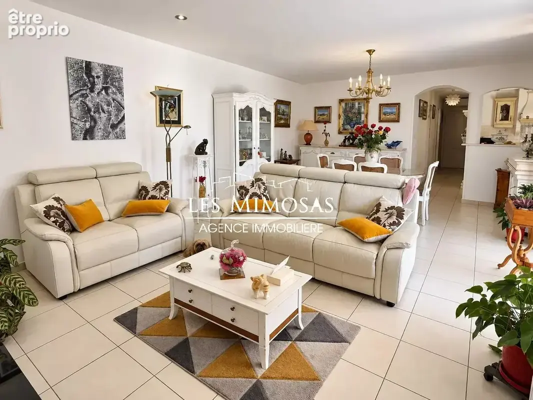 Fréjus – villa avec studio indépendant - garage - photo 20