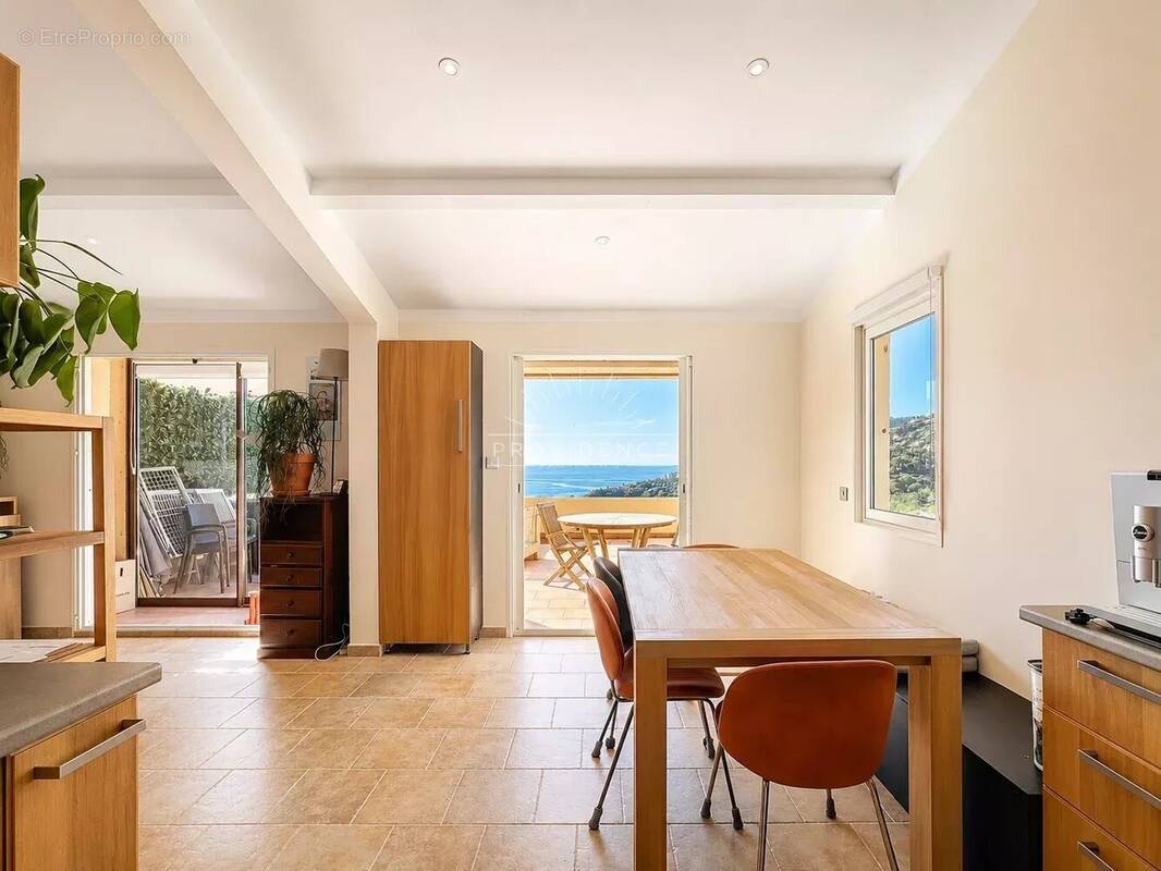 Appartement à THEOULE-SUR-MER