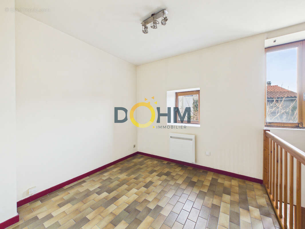 Appartement à SAINT-ETIENNE