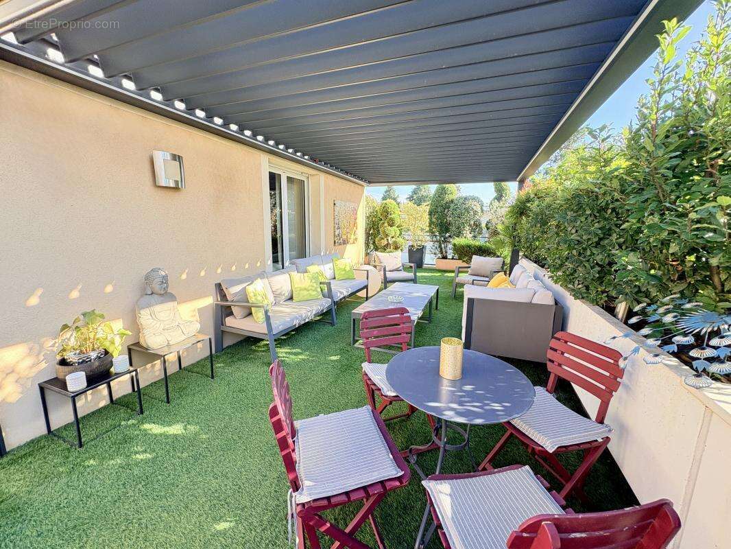 Appartement à TASSIN-LA-DEMI-LUNE