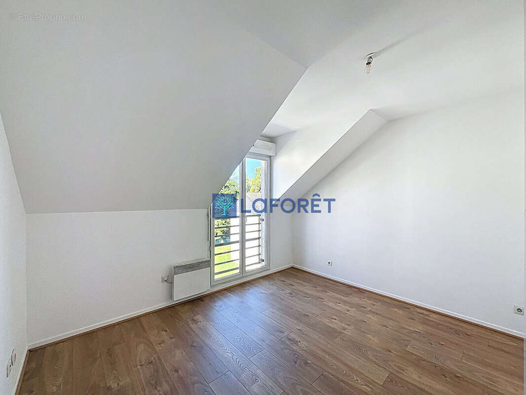 Appartement à SAINT-GERMAIN-LES-CORBEIL