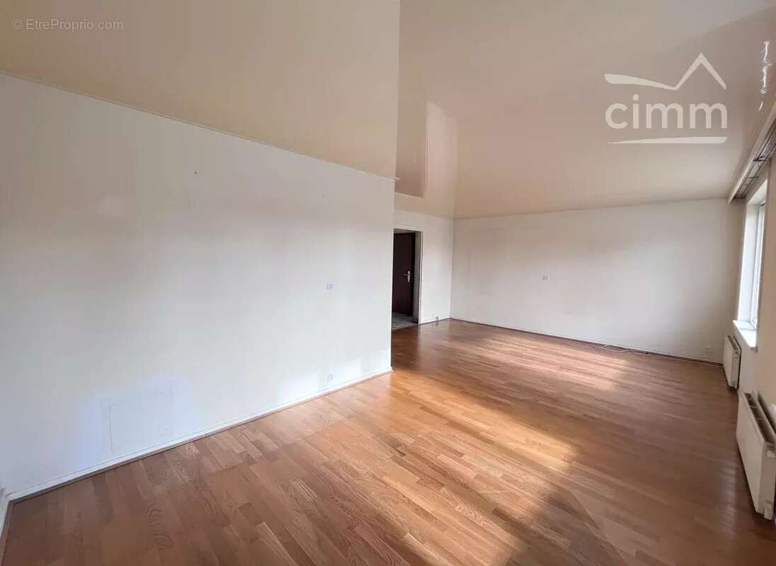 - t3 - 70 m² - proche montchat - - photo 7