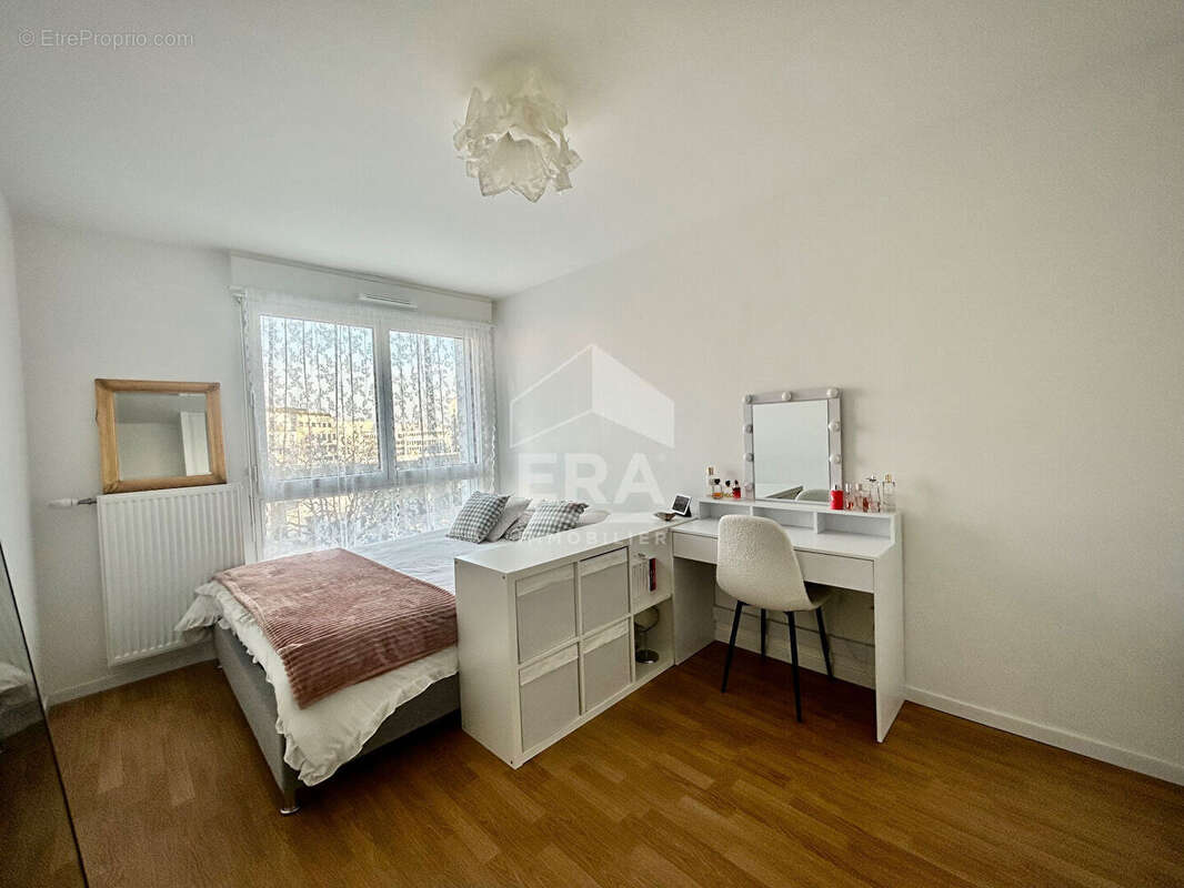 Appartement à NANTERRE
