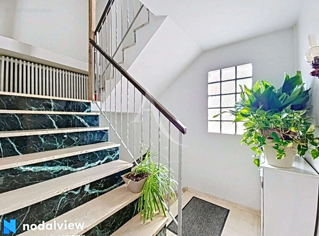 Appartement à OZOIR-LA-FERRIERE