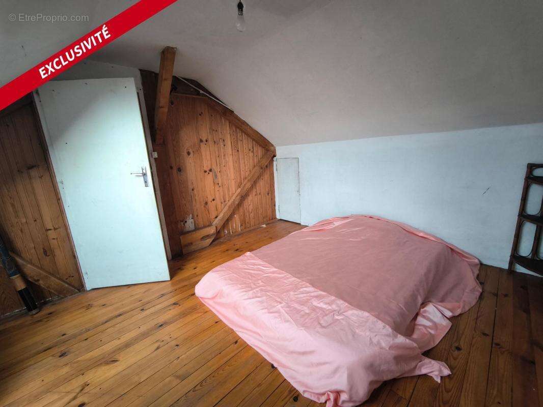 Maison à CHAZE-HENRY