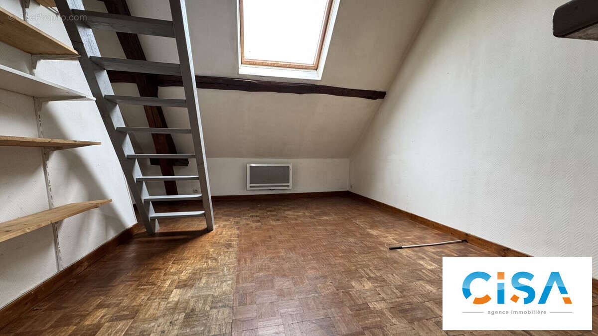 Appartement 19 m² à Pont-Sainte-Maxence  - photo 5