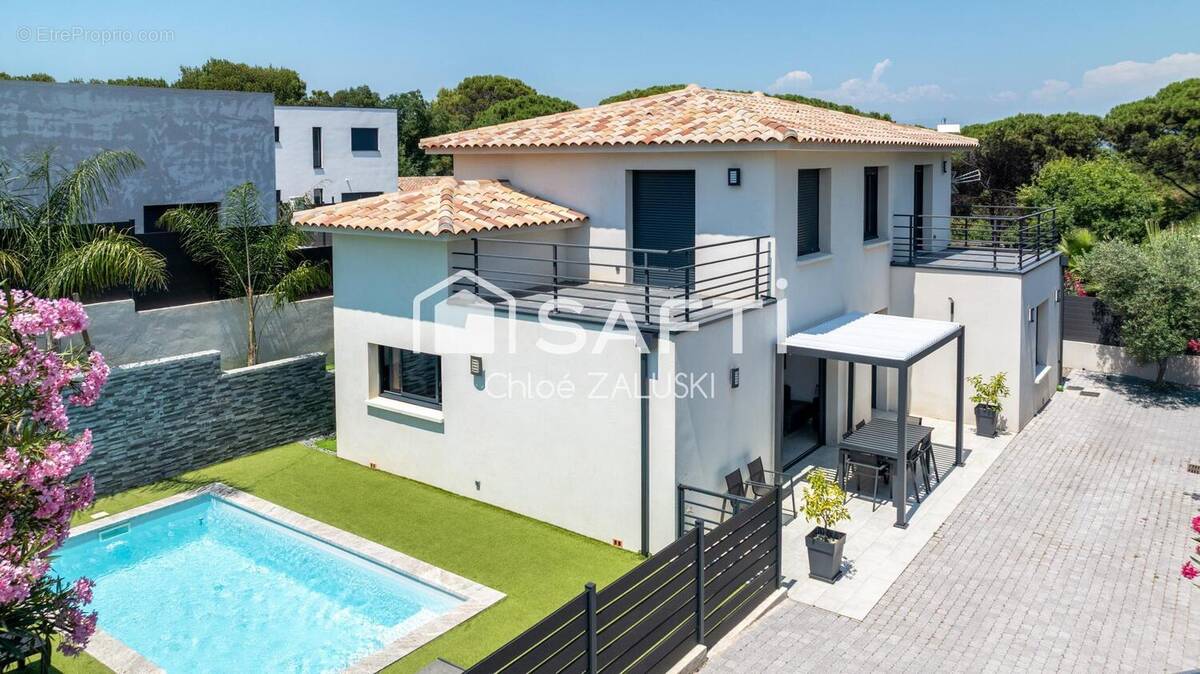 Photo 1 - Maison à FREJUS