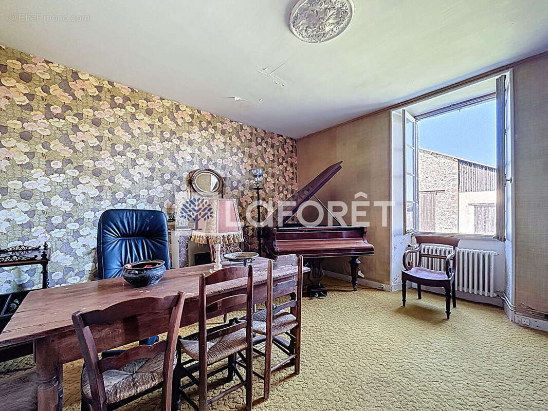 Maison de caractère avec dépendances - photo 13