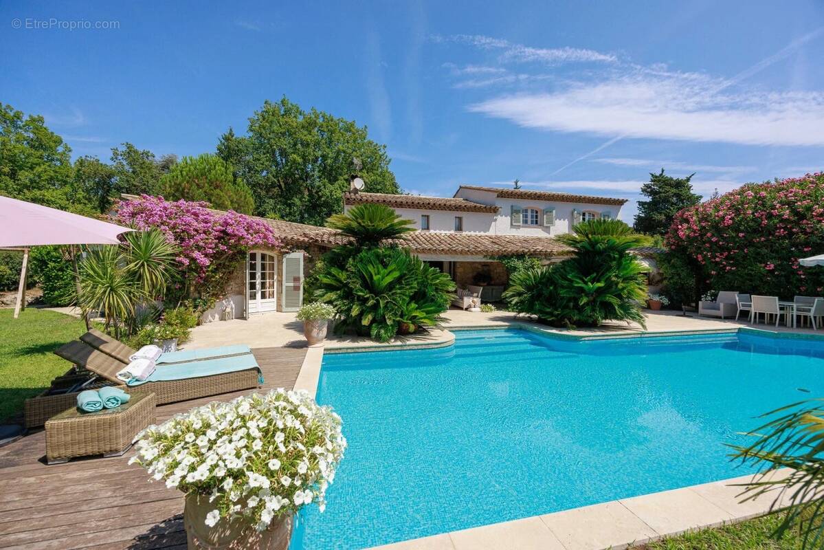 Maison à MOUGINS