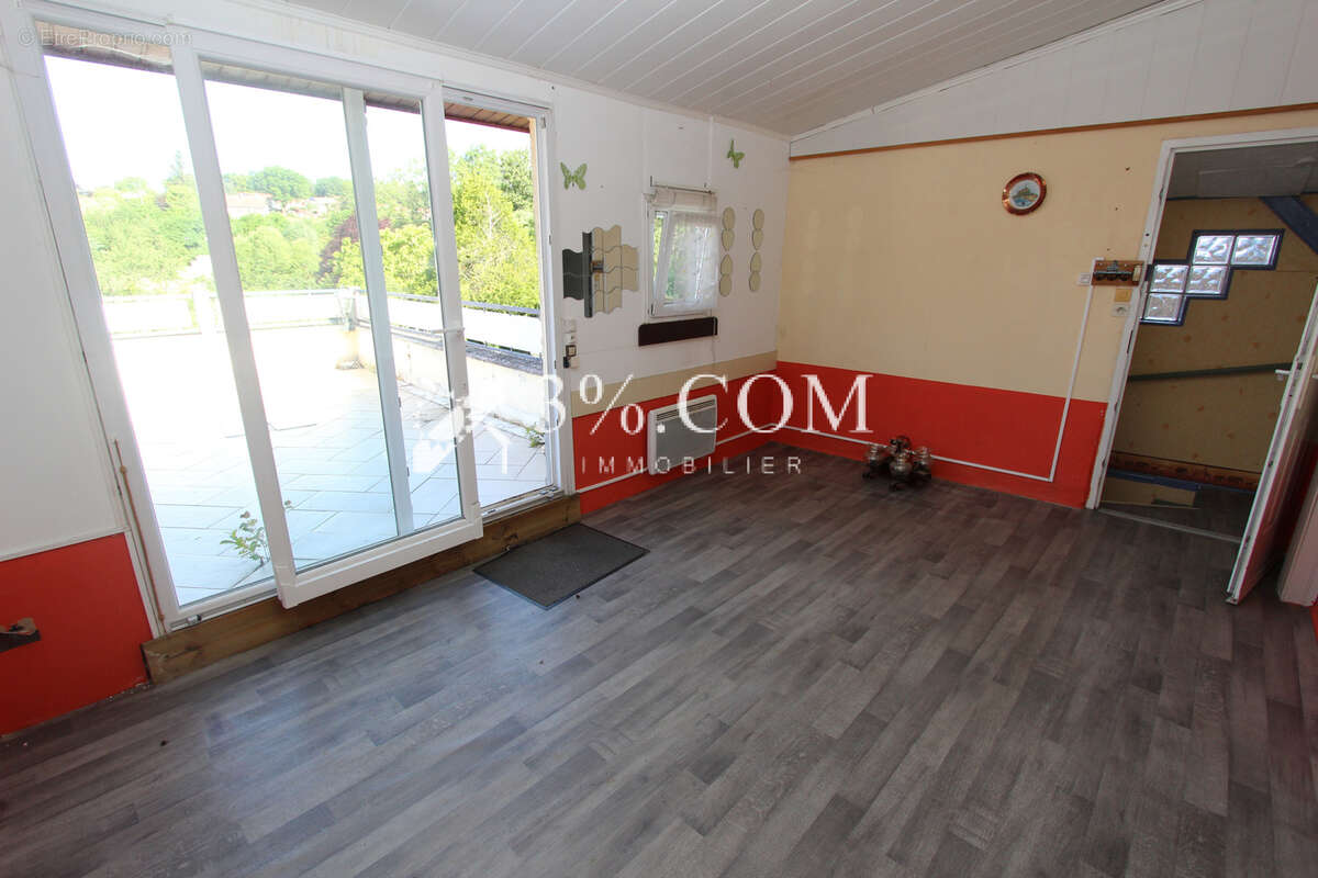 Maison 4 pièces 109 m2- Jardin - Garage - Terrasse - photo 3
