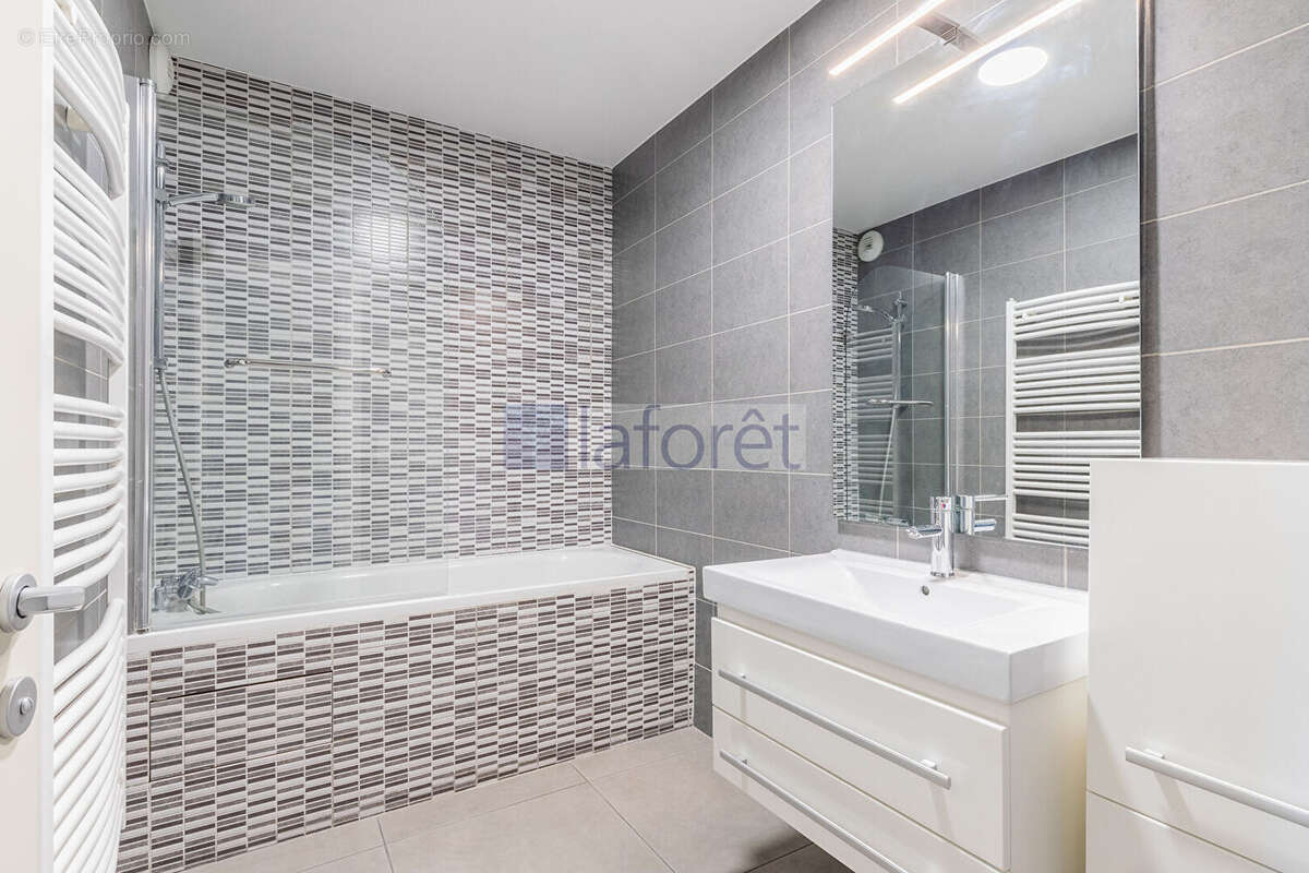 Maison à BALLAINVILLIERS