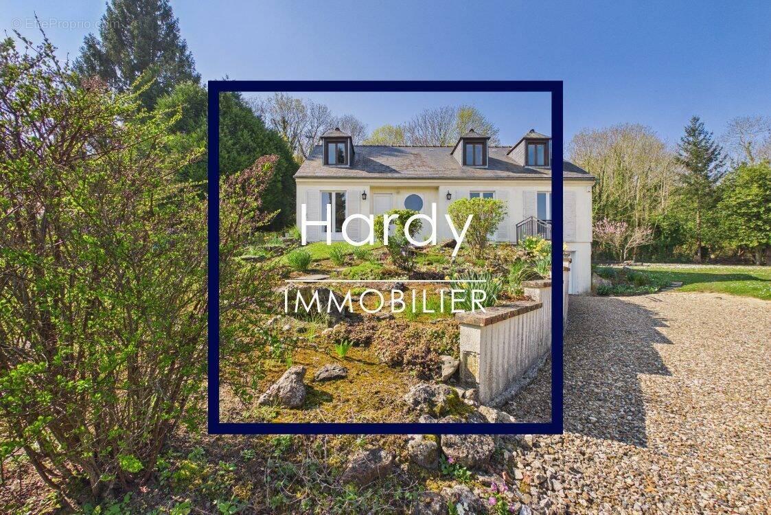 Maison à JOUY-LE-MOUTIER