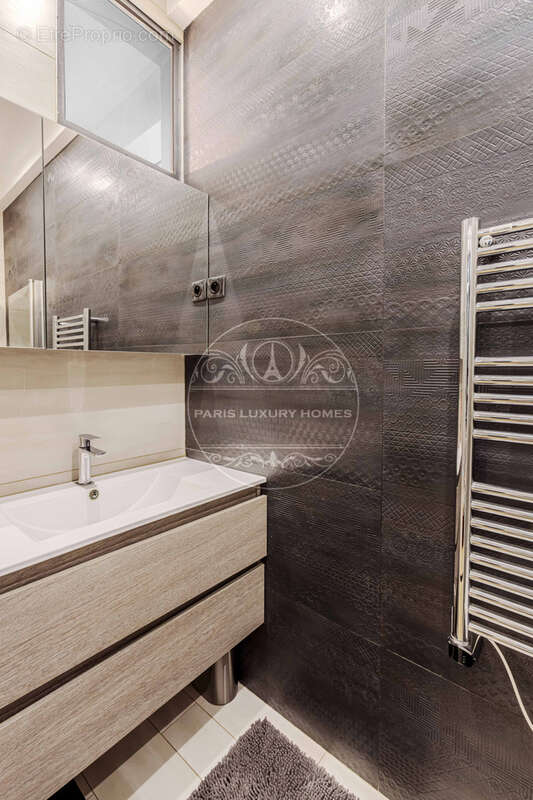 Appartement à PARIS-4E