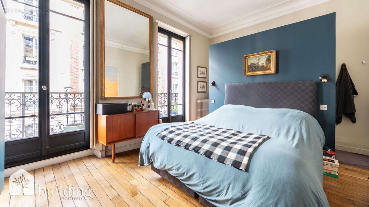 Appartement à PARIS-16E