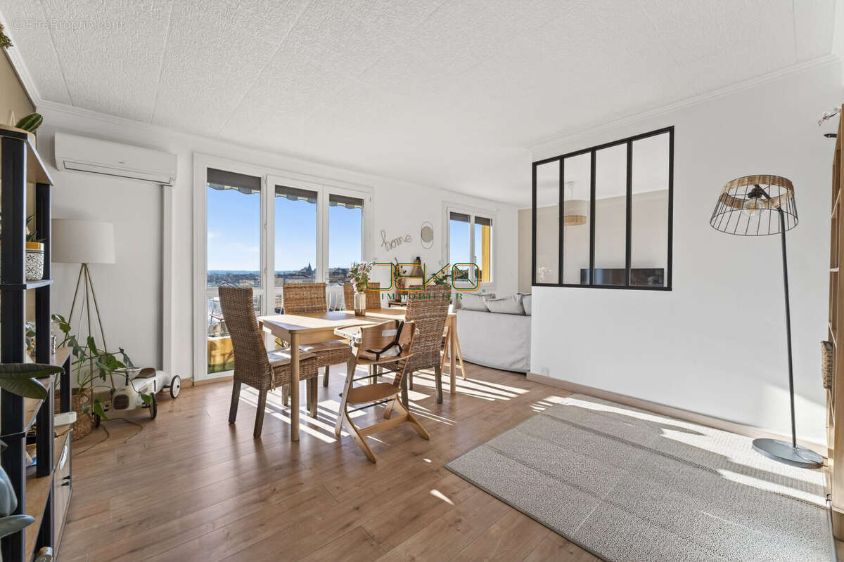 Appartement à NIMES