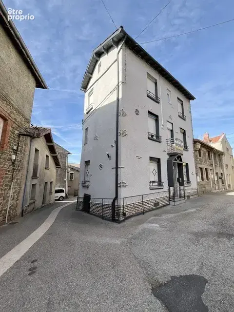 Maison à SAINT-MAURICE-EN-GOURGOIS