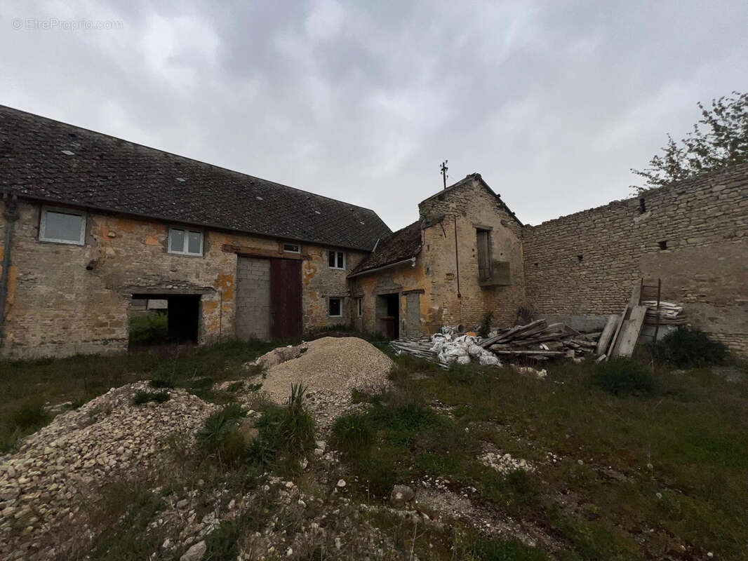 Autre à GUIGNEVILLE