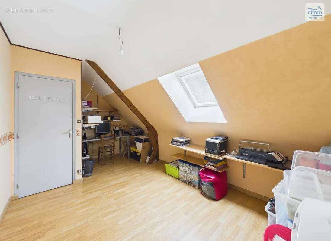 Maison de 138 m² sur un terrain de 10 340 m² - photo 14