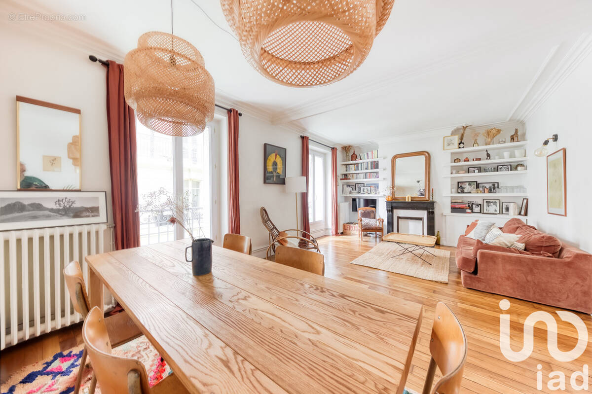 Photo 1 - Appartement à PARIS-18E