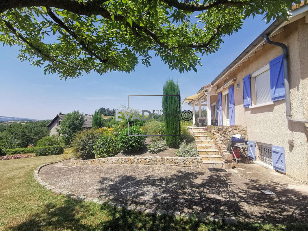 Maison 103 m² à Saint-Chamond  - photo 3