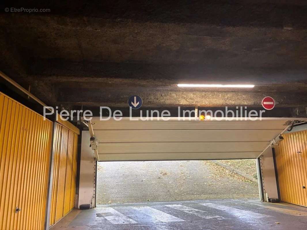 Box fermé sécurisé – Quai Gillet 4ième –sous-sol - photo 3