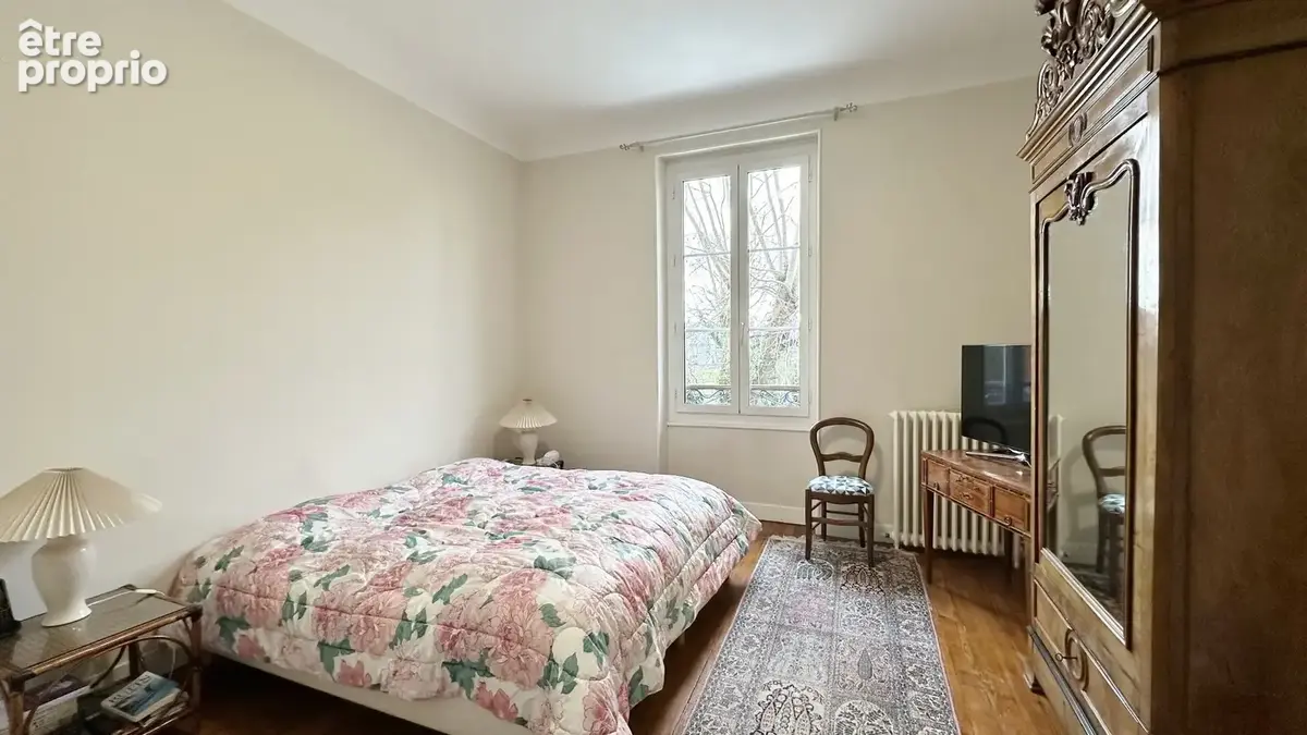 Maison de maitre de type t8 de 202 m2 avec piscine - photo 15
