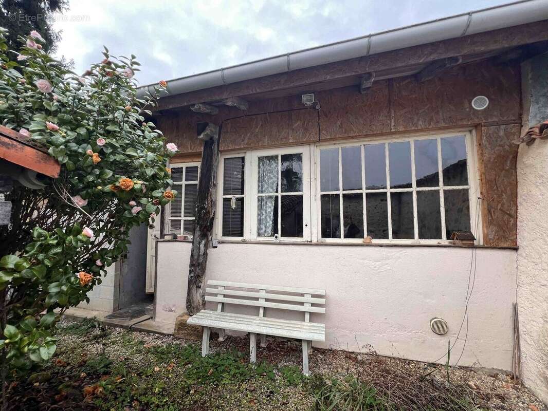 Maison à AVAILLES-LIMOUZINE