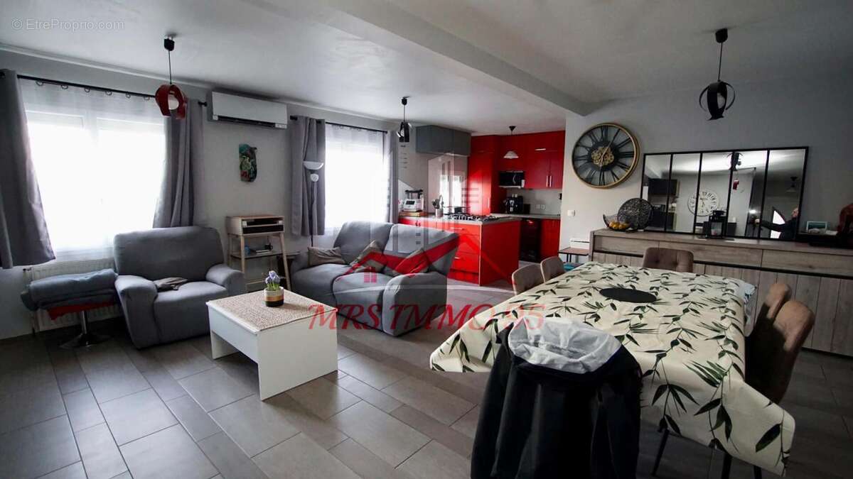 Maison à CHAUMONTEL