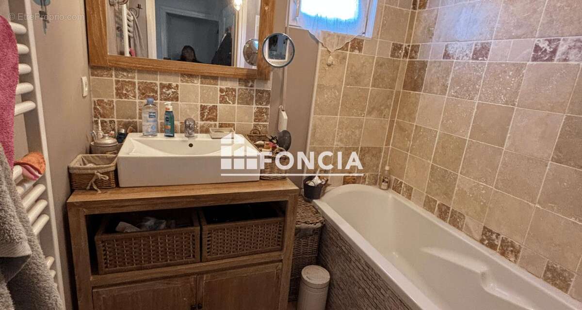 Appartement à PERTUIS