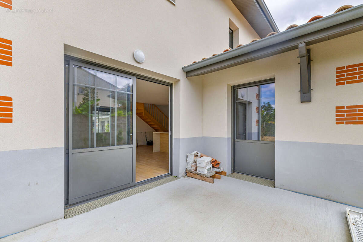 Maison à VILLENAVE-D'ORNON