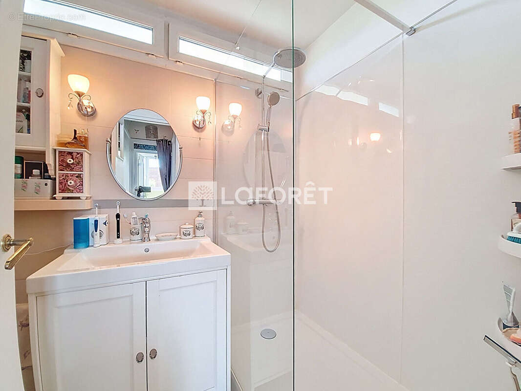 Appartement à VERNEUIL-SUR-SEINE