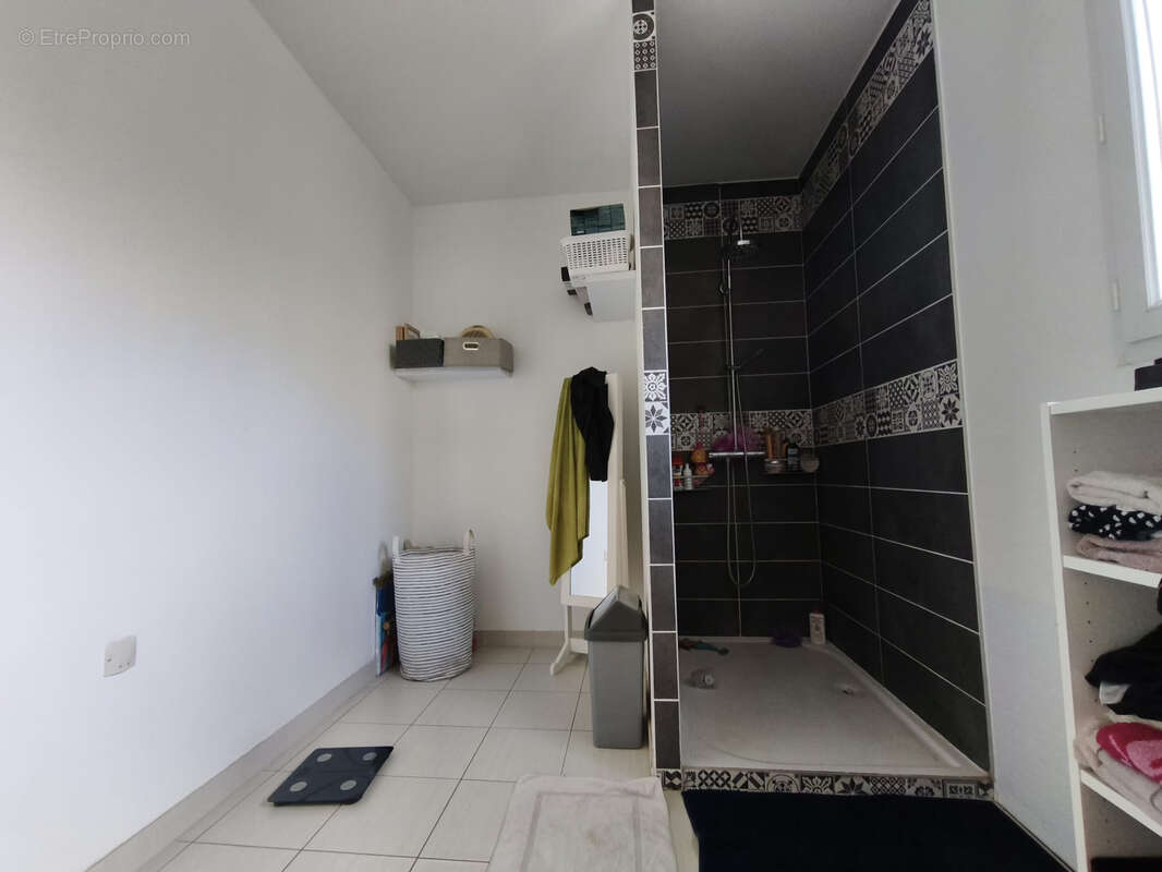 Villa 22O m2 , vue dégagée , piscine & terrain de 1800 m2 - photo 10