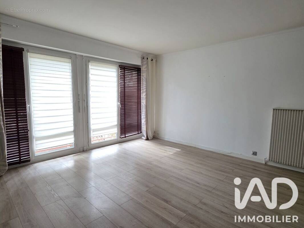 Photo 1 - Appartement à LIVRY-GARGAN