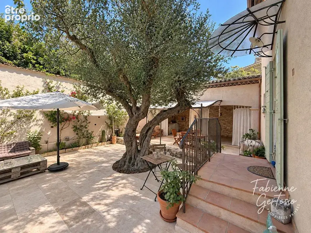 Toulon - Bastide provençale sur terrain de 551m2 - photo 14