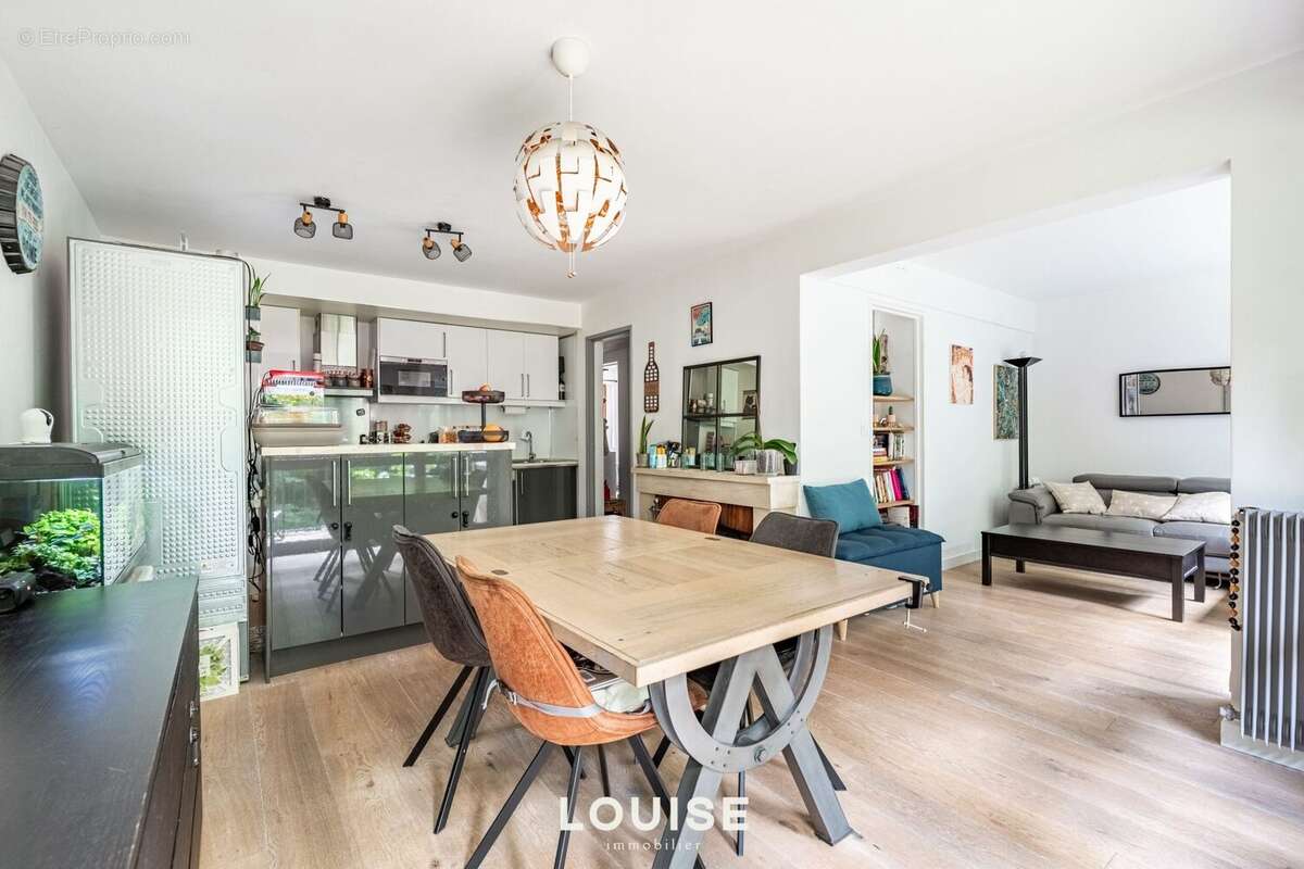 Appartement à VILLE-D'AVRAY