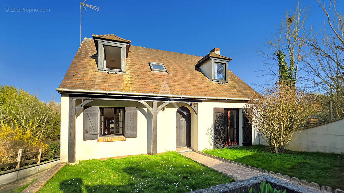 Maison à CHARS