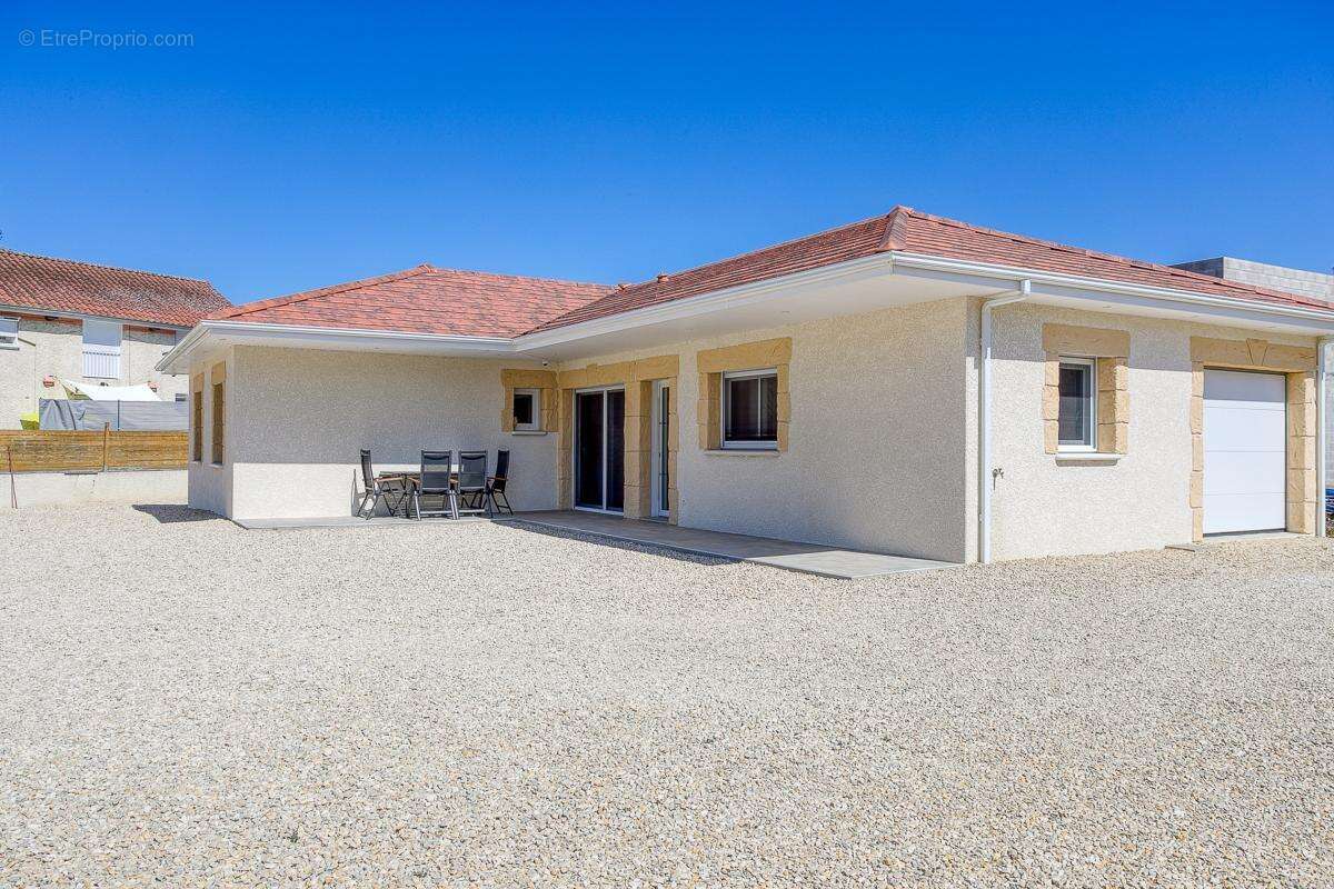 Maison à SAINT-SAVIN