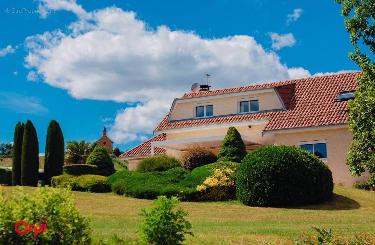 Maison à BESSENAY