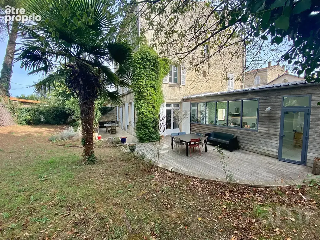 Maison Niort 10 pièce(s) 340 m2 - photo 6