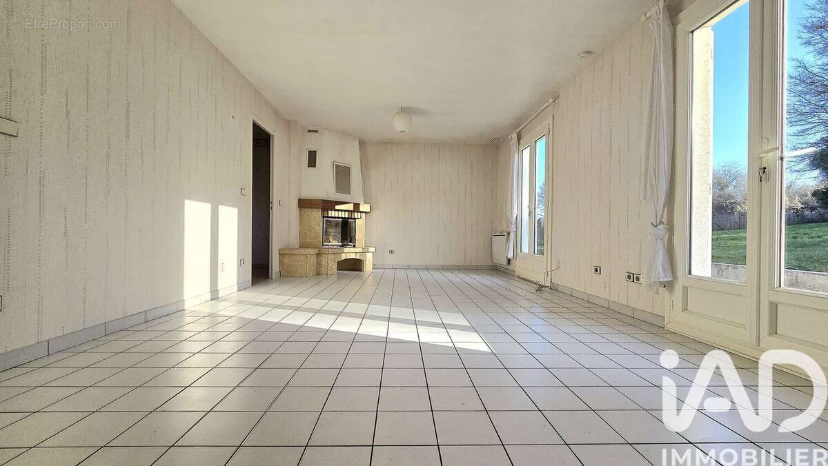 Photo 4 - Maison à DANNEMOIS