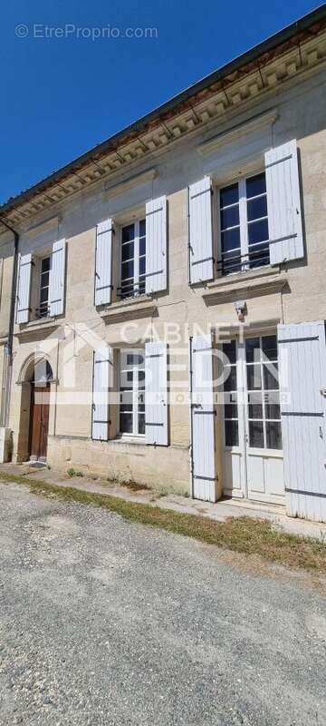 Maison 108 m² à Genissac  - photo 2