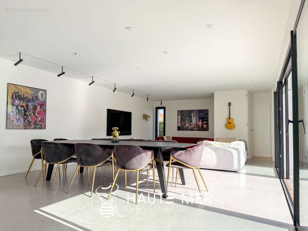 Maison à LONGEVILLE-SUR-MER