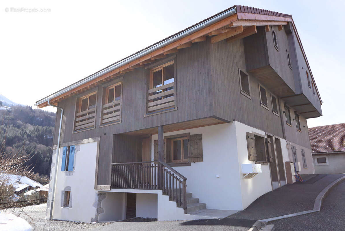 Appartement à LES VILLARDS-SUR-THONES