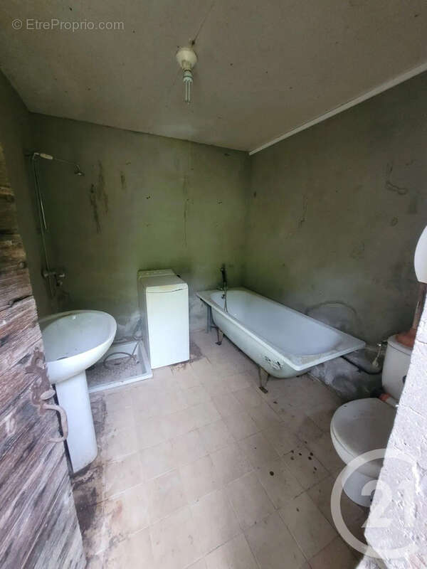 Maison 93 m² à La Chapelle-Thecle  - photo 7