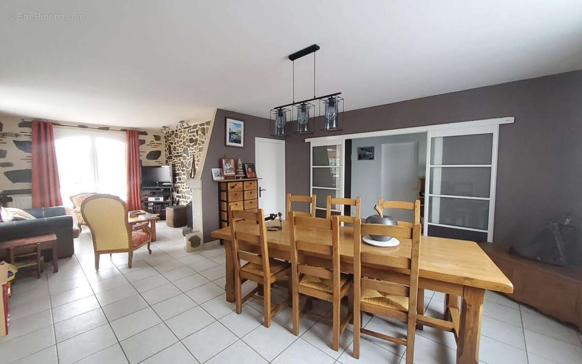 Maison à CHEMILLE