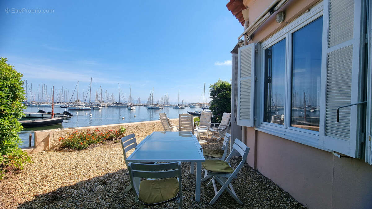 Appartement à HYERES