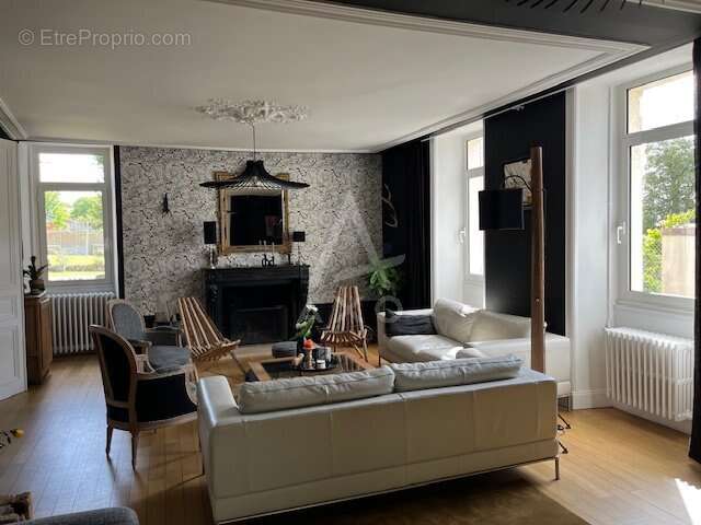 Très belle propriété avec porche - photo 10