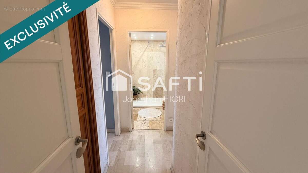 Appartement 80 m² à Toulon  - photo 8