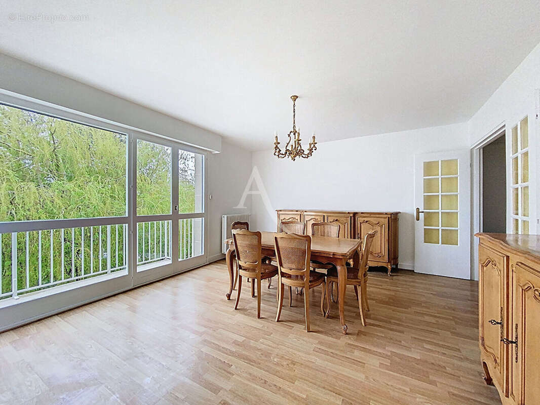 Appartement à CHAMBOURCY