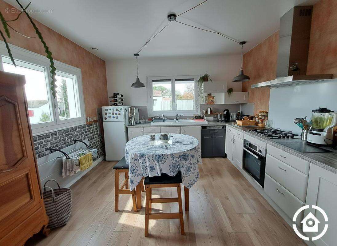 Maison sur sous sol - 3 chambres - jardin - garage - photo 8